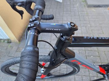 Used CUBE Cross Campagnolo Chorus 2018 Road & Gravel, Black — image 7 of 12