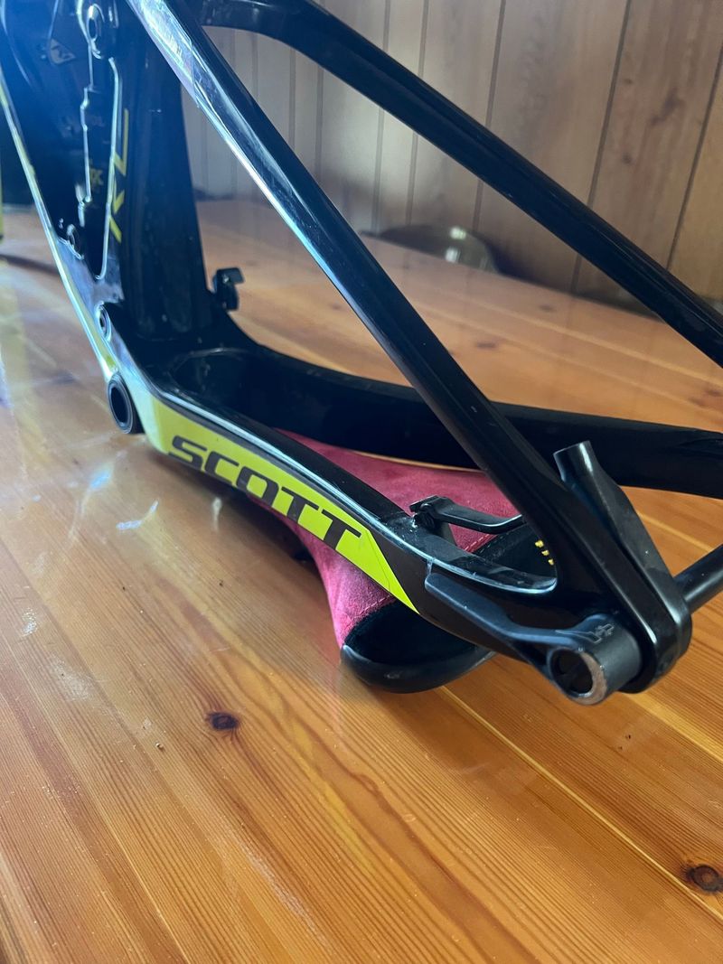 Used Scott spark wc 2019 Custom Frameset 2019 Mountainbike, Black — image 2 of 4