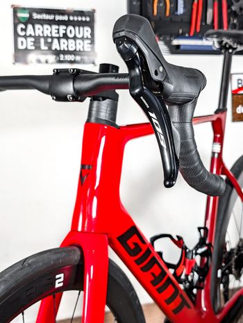 Used Giant Propel Advanced 2 2024 2024 Road & Gravel, Red — image 17 of 24
