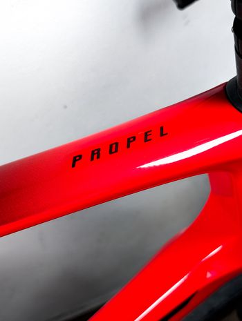 Used Giant Propel Advanced 2 2024 2024 Road & Gravel, Red — image 13 of 24