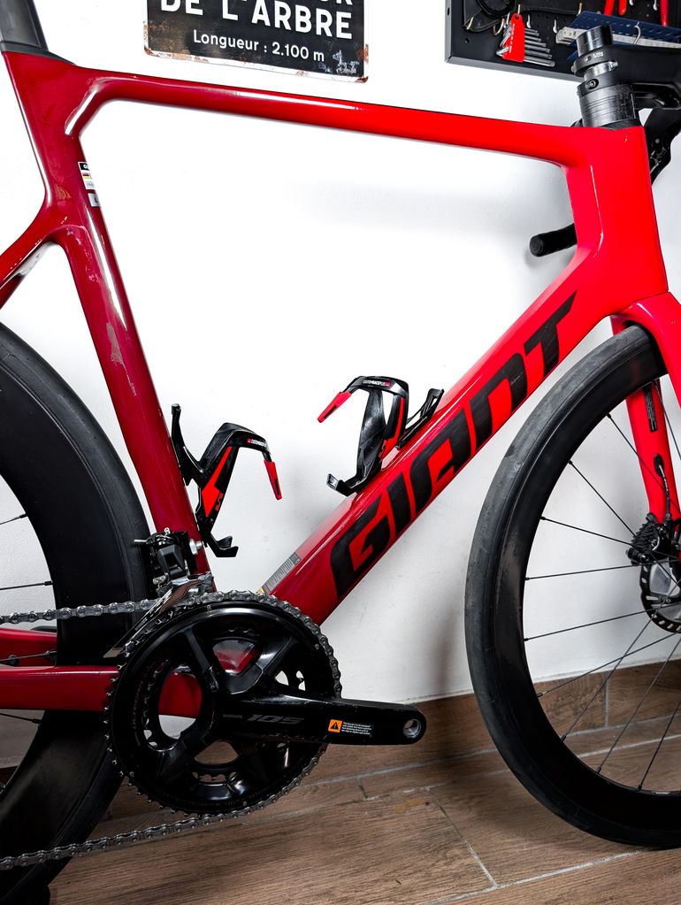Used Giant Propel Advanced 2 2024 2024 Road & Gravel, Red — image 7 of 24