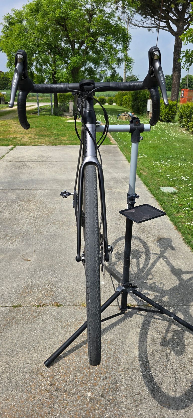 Used Orbea M20 Gravel 2020 Road & Gravel, Light Gray — image 3 of 6