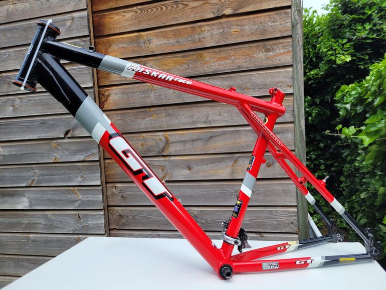 Used GT ZASKAR Race Frameset 2001 Mountainbike, Red — image 1 of 12