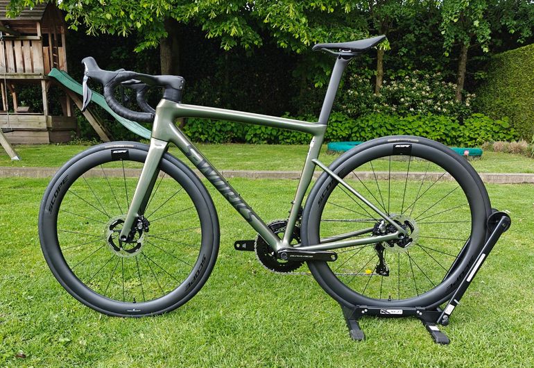 Used Specialized S-Works Tarmac SL8 - Shimano Dura-Ace Di2 2026 2026 Road & Gravel, Green — image 6 of 8