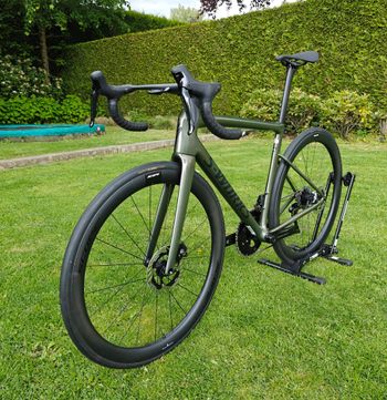 Used Specialized S-Works Tarmac SL8 - Shimano Dura-Ace Di2 2026 2026 Road & Gravel, Green — image 5 of 8