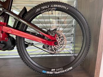 Used Trek Slash+ 9.7 SLX/XT 2025 2025 Mountainbike, Red, 27.5, 29 — image 19 of 20