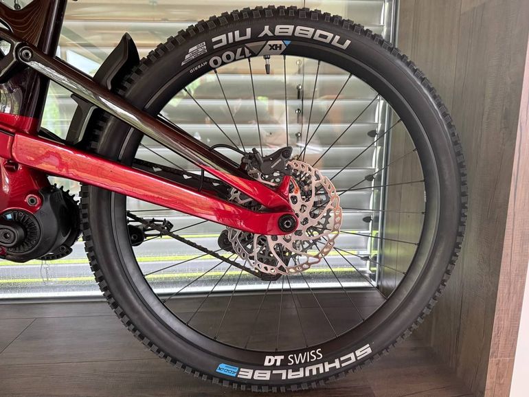Used Trek Slash+ 9.7 SLX/XT 2025 2025 Mountainbike, Red, 27.5, 29 — image 19 of 20