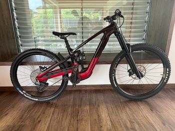 Used Trek Slash+ 9.7 SLX/XT 2025 2025 Mountainbike, Red, 27.5, 29 — image 10 of 20