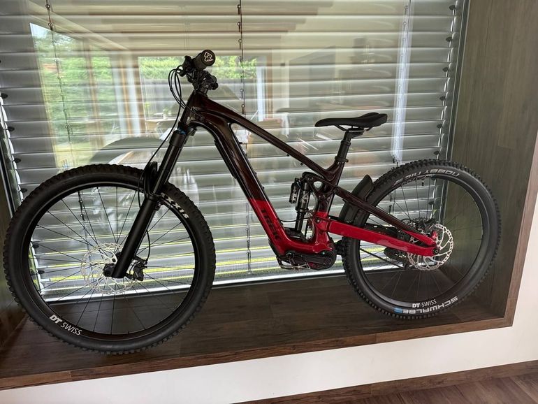 Used Trek Slash+ 9.7 SLX/XT 2025 2025 Mountainbike, Red, 27.5, 29 — image 8 of 20