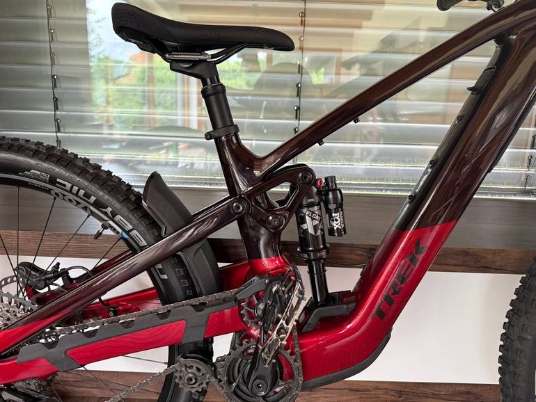 Used Trek Slash+ 9.7 SLX/XT 2025 2025 Mountainbike, Red, 27.5, 29 — image 16 of 20