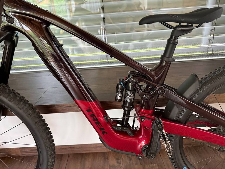 Used Trek Slash+ 9.7 SLX/XT 2025 2025 Mountainbike, Red, 27.5, 29 — image 3 of 20