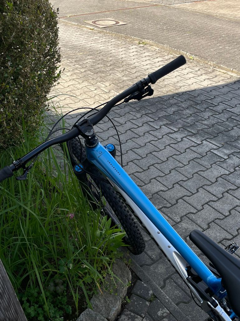 Used Mondraker SUPERFOXY 2023 2023 Mountainbike, Blue, 29 — image 16 of 18