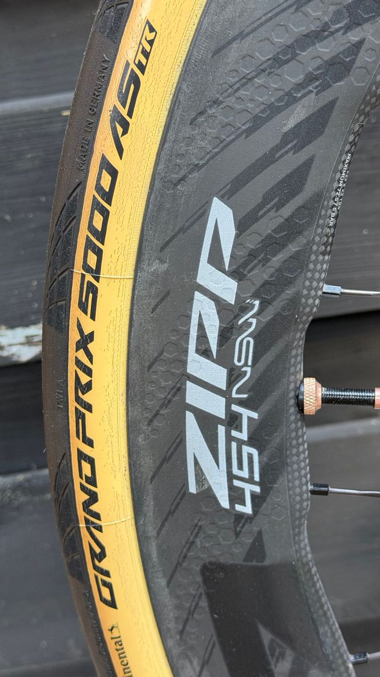 Used Canyon Aeroad CFR AXS 2025 2025 Road & Gravel, Black — image 5 of 7