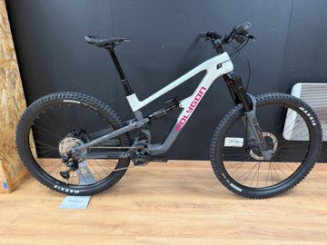 Käytetty Polygon Collosus Shimano SLX 2026 MTB