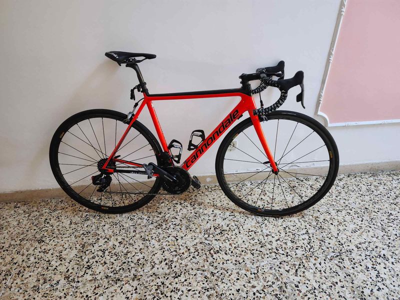 Używany Cannondale Super Six Evo Hi-mod 2016 Road & Gravel — zdjęcie 2 z 9