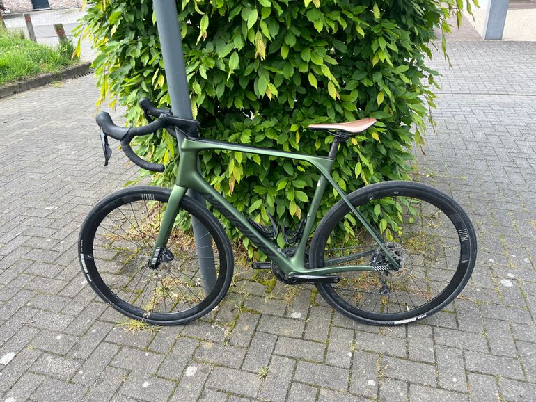 Used Merida SCULTURA ENDURANCE 5000 2022 2022 Road & Gravel, Grün — image 1 of 12