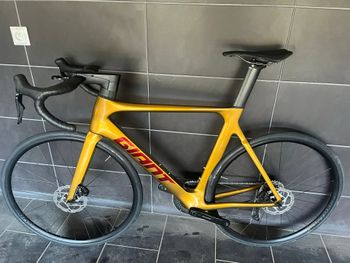 Used Giant Giant Propel Pro 0 Shimano 105 Di2 2022 Road & Gravel, Orange — image 2 of 36