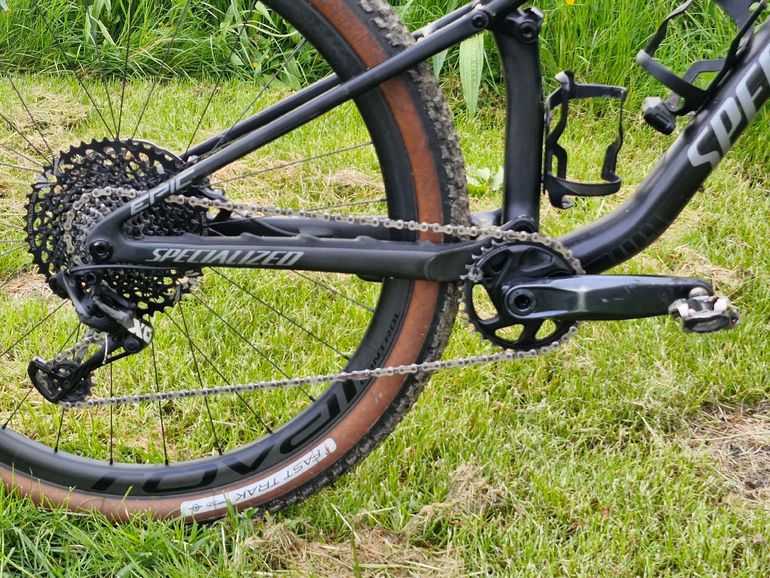 Used Specialized Epic Expert 2021 2021 Mountainbike, Black, 29 — image 3 of 4