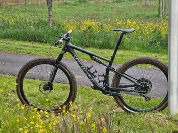 Used Specialized Epic Expert 2021 2021 Mountainbike, Black, 29 — image 2 of 4