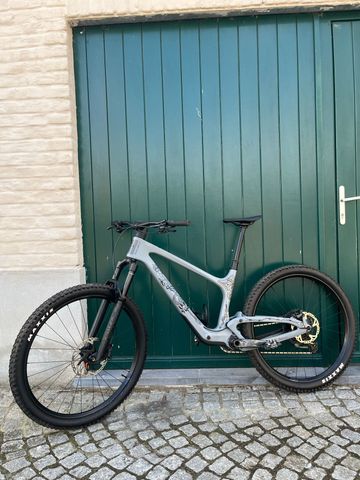 Gebrauchtes Bold Linkin 135 Pro 2024 2024 Mountainbike, Hellgrau, 29 — Bild 2 von 8