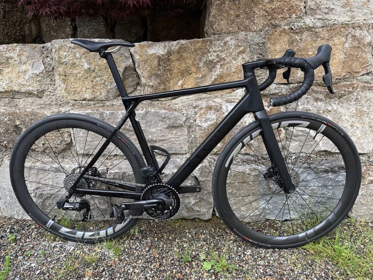 Used Canyon Ultimate CF SLX 8 Force AXS 2023 2023 Road & Gravel, Black — image 6 of 6