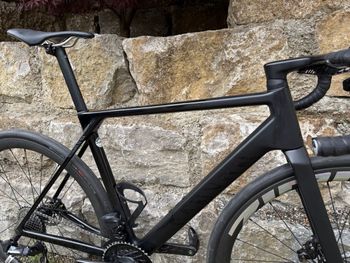 Used Canyon Ultimate CF SLX 8 Force AXS 2023 2023 Road & Gravel, Black — image 5 of 6