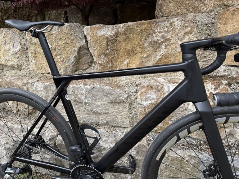 Used Canyon Ultimate CF SLX 8 Force AXS 2023 2023 Road & Gravel, Black — image 5 of 6