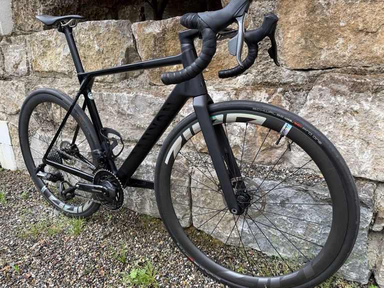 Used Canyon Ultimate CF SLX 8 Force AXS 2023 2023 Road & Gravel, Black — image 4 of 6
