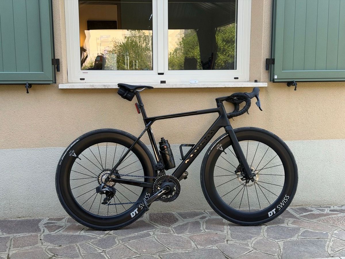 自転車本体 CANYON Ultimate CF SL8 Slam Force etap23 Canyon Ultimate CF SLX 8 Force AXS 2023 2023