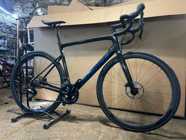 Specialized Tarmac SL6 Sport 2021 2021 Road & Gravel d'occasion — image 1 sur 6