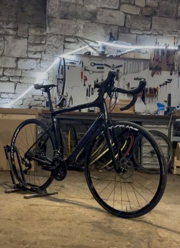 Used Specialized Tarmac SL6 Sport 2021 2021 Road & Gravel — image 2 of 3