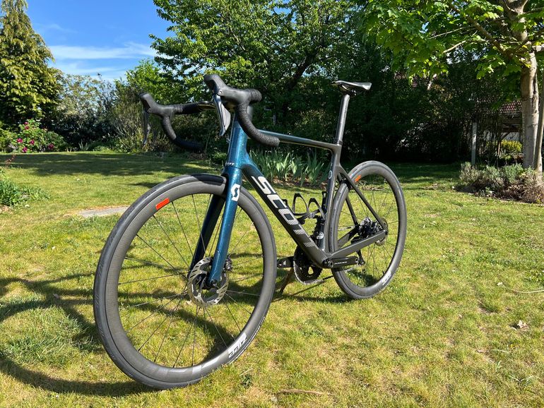 Used Scott Addict RC Shimano Dura Ace Di2 2023 Road & Gravel, Black — image 4 of 9