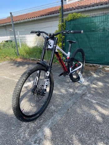 Used Mondraker Summum 29 2021 Frameset 2021 Mountainbike, White, 29 — image 2 of 4
