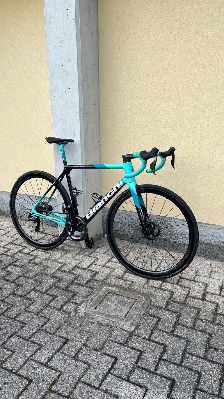 Used Bianchi Specialissima Dura Ace Di2 2021 2021 Road & Gravel — image 3 of 6