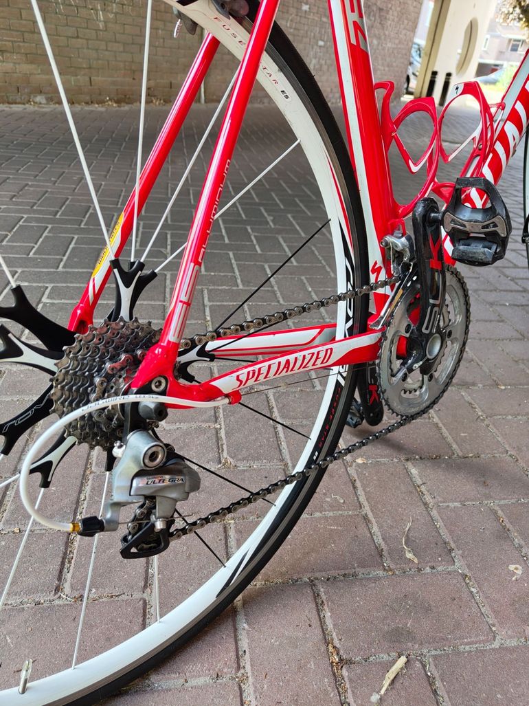 Used Specialized Allez Expert 2012 2012 Road & Gravel, Red — image 7 of 8