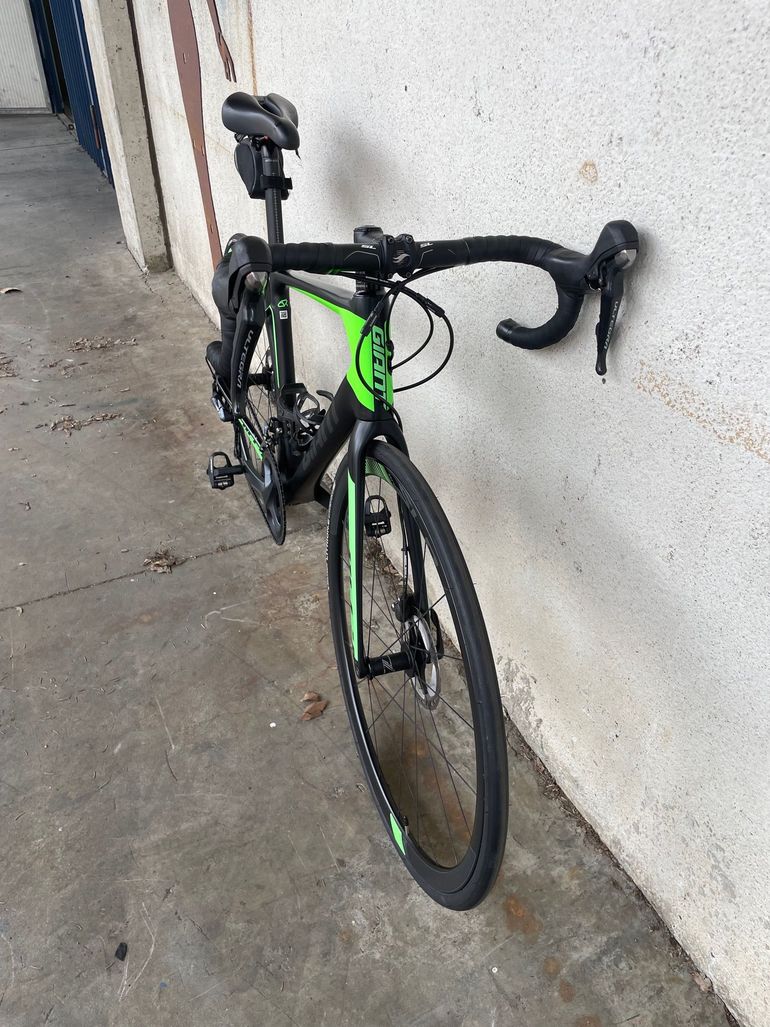 Used Giant Defy Advanced Pro 1 2018 2018 Road & Gravel, Schwarz — image 3 of 5