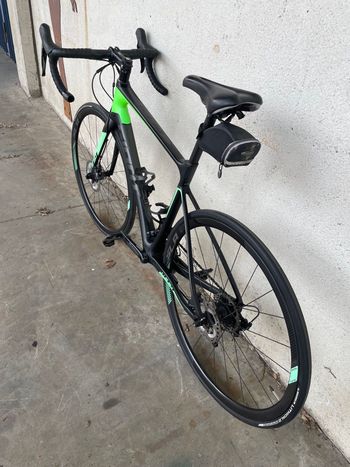 Used Giant Defy Advanced Pro 1 2018 2018 Road & Gravel, Schwarz — image 2 of 5