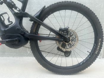 Used Specialized Turbo Levo Expert 2023 2023 Mountainbike, Black, 29, 27.5 — image 6 of 9