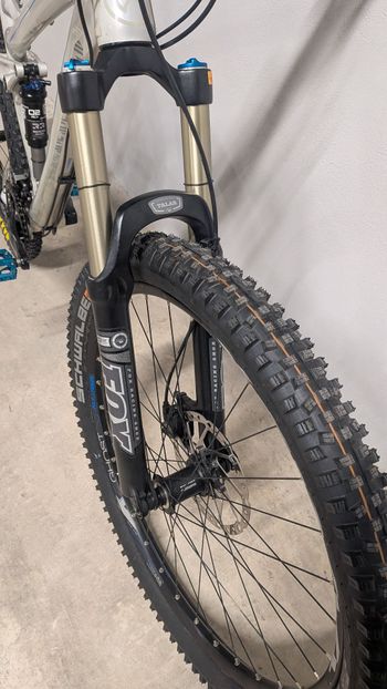 Used Ghost AMR Shimano Deore XT 2013 Mountainbike — image 8 of 15