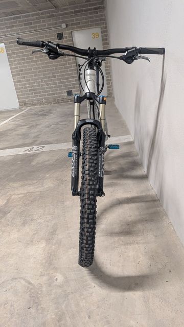 Used Ghost AMR Shimano Deore XT 2013 Mountainbike, Light Gray — image 14 of 16