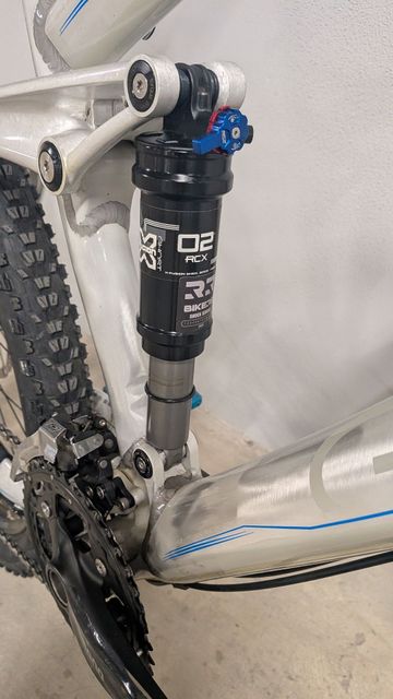 Used Ghost AMR Shimano Deore XT 2013 Mountainbike, Light Gray — image 9 of 16
