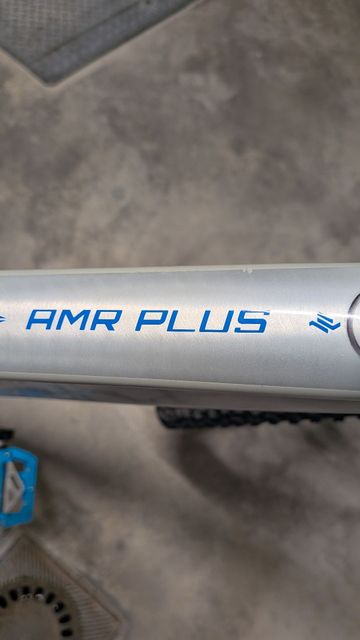 Used Ghost AMR Shimano Deore XT 2013 Mountainbike, Light Gray — image 3 of 16