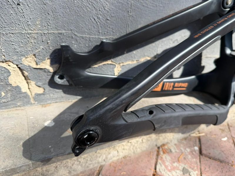 Używany Ibis Cycles Ripmo V2S XT 2023 Frameset Frameset 2023 Mountainbike — zdjęcie 5 z 10