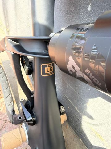 Używany Ibis Cycles Ripmo V2S XT 2023 Frameset Frameset 2023 Mountainbike — zdjęcie 4 z 10