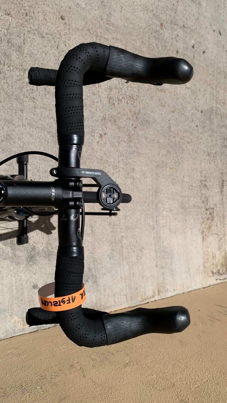 Used Fuji SL 2.1 Full Carbon Shimano Ultegra 11sp Disc - Size S 2020 Road & Gravel, Black — image 3 of 8