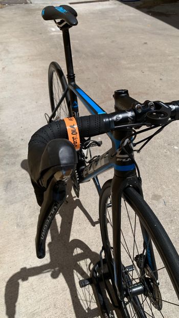 Used Fuji SL 2.1 Full Carbon Shimano Ultegra 11sp Disc - Size S 2020 Road & Gravel, Black — image 6 of 8