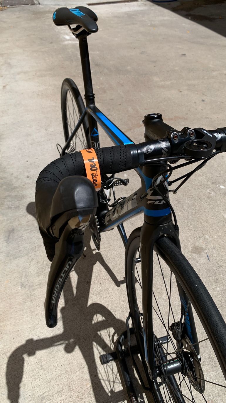 Used Fuji SL 2.1 Full Carbon Shimano Ultegra 11sp Disc - Size S 2020 Road & Gravel, Black — image 6 of 8