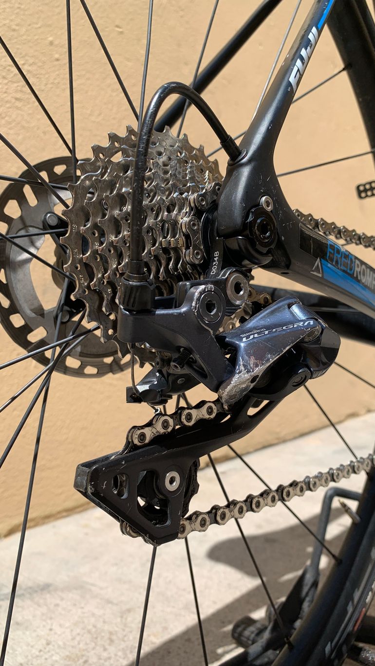 Used Fuji SL 2.1 Full Carbon Shimano Ultegra 11sp Disc - Size S 2020 Road & Gravel, Black — image 8 of 8