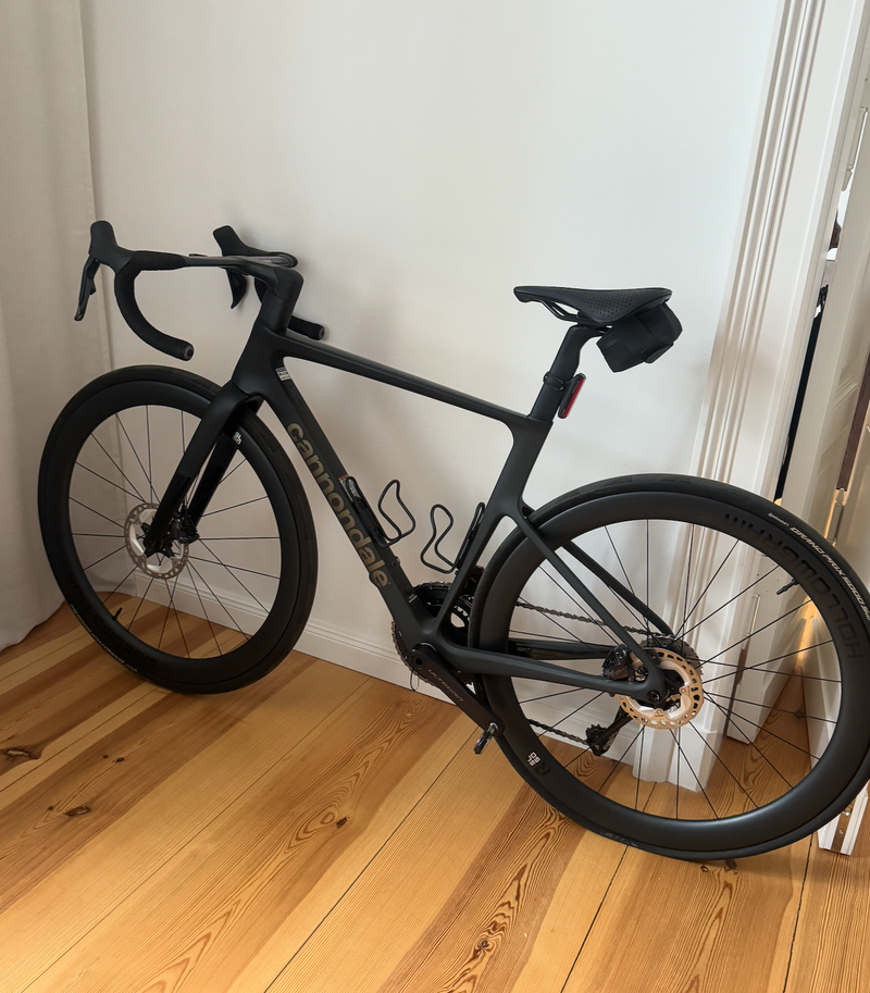 Cannondale SuperSix Evo HiMod 2 Gen4 2024 Momo 2024 Road & Gravel de segunda mano