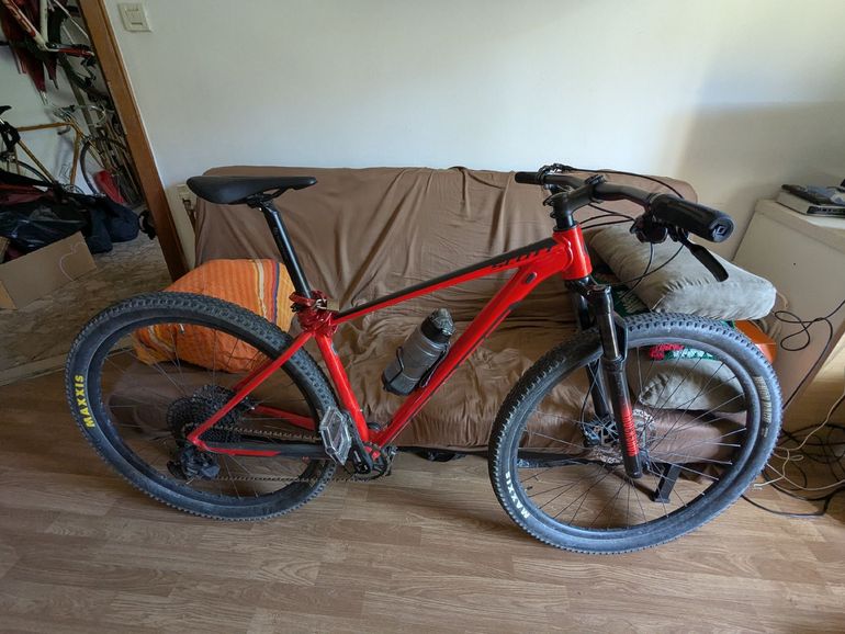 Used Scott Scale 970 2022 2022 Mountainbike, Rojo — image 1 of 6